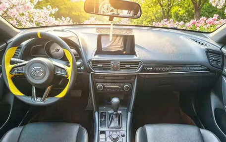 Mazda CX-4, 2022 год, 1 605 000 рублей, 9 фотография