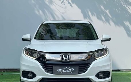 Honda Vezel, 2022 год, 1 350 000 рублей, 3 фотография