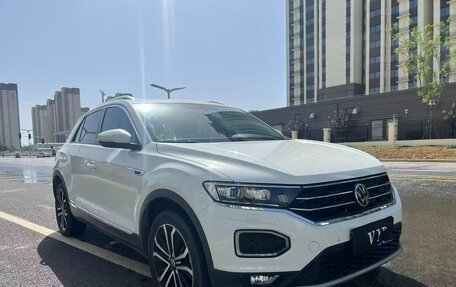 Volkswagen T-Roc I, 2022 год, 1 730 000 рублей, 9 фотография