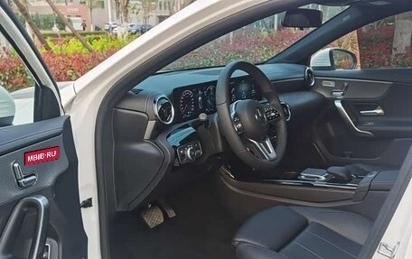 Mercedes-Benz A-Класс, 2023 год, 1 790 098 рублей, 8 фотография