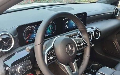Mercedes-Benz A-Класс, 2023 год, 1 790 098 рублей, 9 фотография