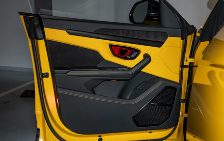 Lamborghini Urus I, 2023 год, 26 400 000 рублей, 3 фотография