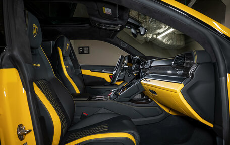 Lamborghini Urus I, 2023 год, 26 400 000 рублей, 6 фотография