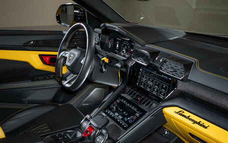 Lamborghini Urus I, 2023 год, 26 400 000 рублей, 8 фотография