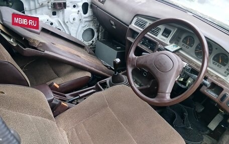 Nissan Bluebird IX, 1988 год, 55 000 рублей, 3 фотография