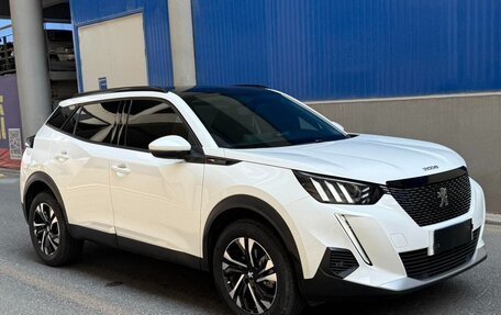 Peugeot 2008 II, 2023 год, 1 200 000 рублей, 3 фотография