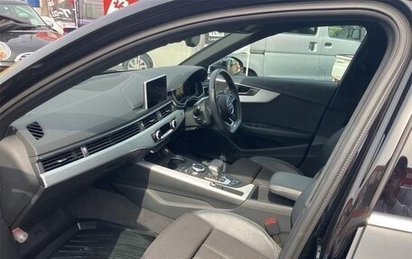 Audi A4, 2018 год, 1 280 010 рублей, 14 фотография