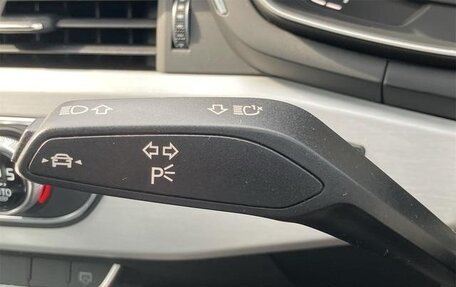 Audi A4, 2018 год, 1 280 010 рублей, 24 фотография