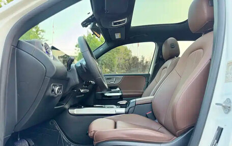 Mercedes-Benz GLB, 2022 год, 2 250 004 рублей, 9 фотография