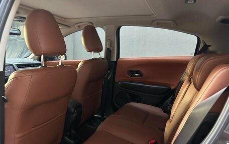 Honda Vezel, 2022 год, 1 450 000 рублей, 12 фотография