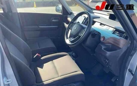 Honda Freed II, 2021 год, 1 120 000 рублей, 6 фотография