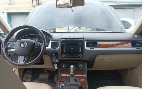 Volkswagen Touareg III, 2011 год, 1 450 000 рублей, 9 фотография