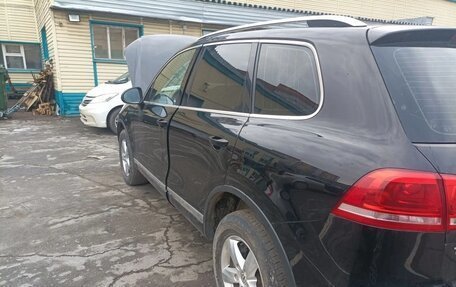 Volkswagen Touareg III, 2011 год, 1 450 000 рублей, 6 фотография