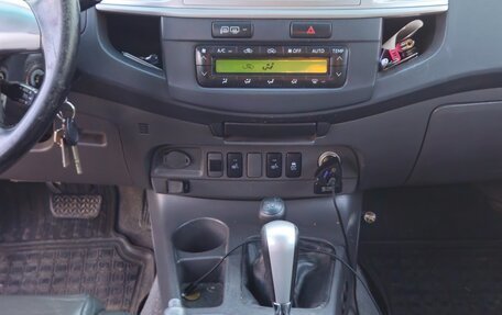 Toyota Hilux VII, 2013 год, 2 810 000 рублей, 8 фотография