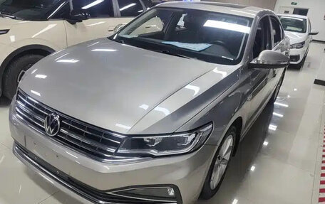 Volkswagen Bora, 2022 год, 1 055 200 рублей, 1 фотография