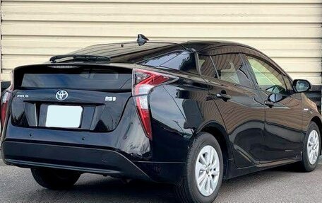 Toyota Prius IV XW50, 2022 год, 1 410 000 рублей, 2 фотография