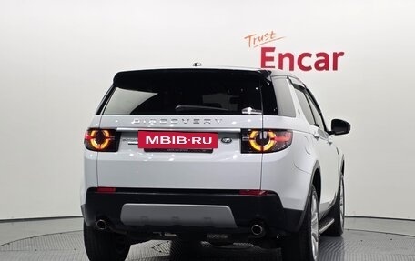 Land Rover Discovery Sport I рестайлинг, 2015 год, 1 626 000 рублей, 4 фотография