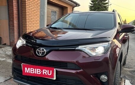 Toyota RAV4, 2018 год, 2 700 000 рублей, 1 фотография