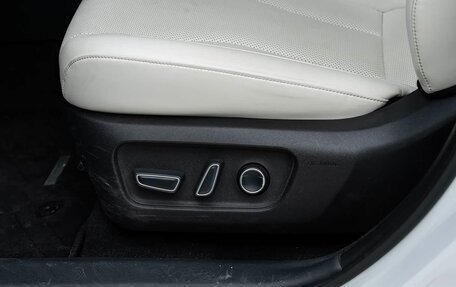 Toyota RAV4, 2025 год, 4 300 000 рублей, 20 фотография
