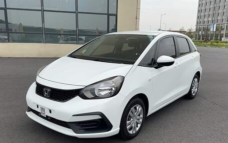 Honda Fit, 2022 год, 1 090 000 рублей, 3 фотография
