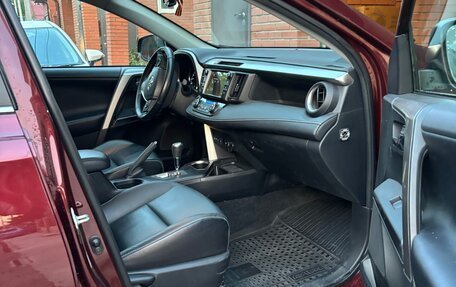 Toyota RAV4, 2018 год, 2 700 000 рублей, 5 фотография