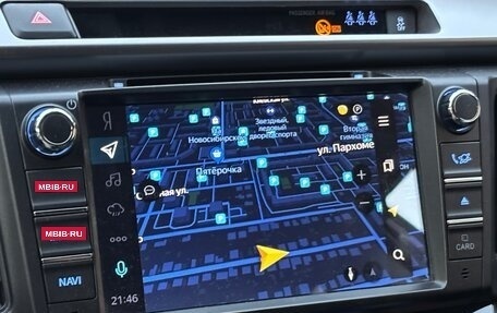 Toyota RAV4, 2018 год, 2 700 000 рублей, 10 фотография