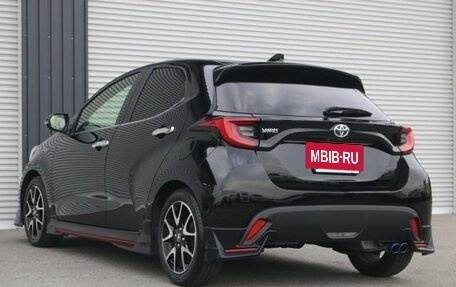Toyota Yaris, 2022 год, 1 210 001 рублей, 5 фотография