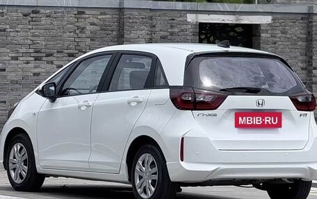 Honda Fit, 2023 год, 1 232 911 рублей, 3 фотография