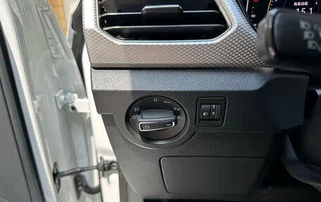 Volkswagen T-Cross I, 2023 год, 1 289 003 рублей, 17 фотография