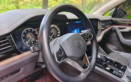 Volkswagen Touareg III, 2023 год, 5 845 000 рублей, 10 фотография