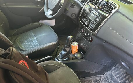 Renault Logan II, 2015 год, 530 000 рублей, 12 фотография