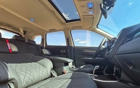 Mitsubishi Outlander III рестайлинг 3, 2022 год, 1 648 000 рублей, 16 фотография