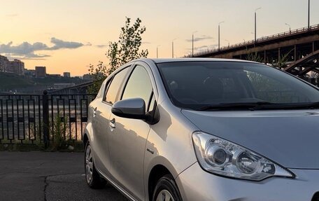 Toyota Aqua I, 2014 год, 900 000 рублей, 1 фотография
