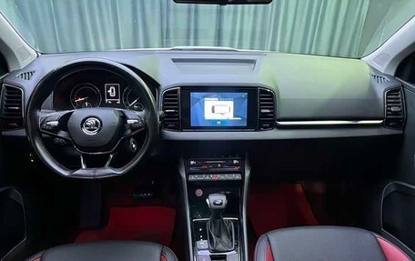 Skoda Karoq I, 2022 год, 2 010 000 рублей, 7 фотография