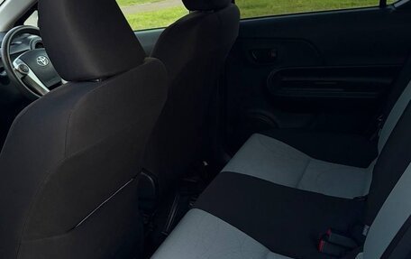 Toyota Aqua I, 2014 год, 900 000 рублей, 18 фотография