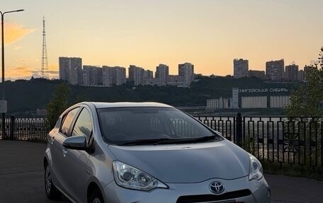 Toyota Aqua I, 2014 год, 900 000 рублей, 24 фотография