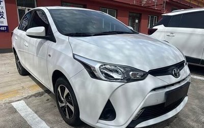 Toyota Yaris, 2022 год, 1 350 000 рублей, 1 фотография