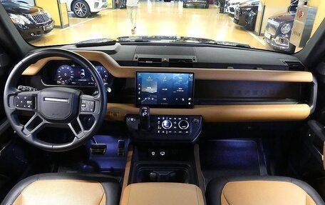 Land Rover Defender II, 2023 год, 8 755 060 рублей, 5 фотография