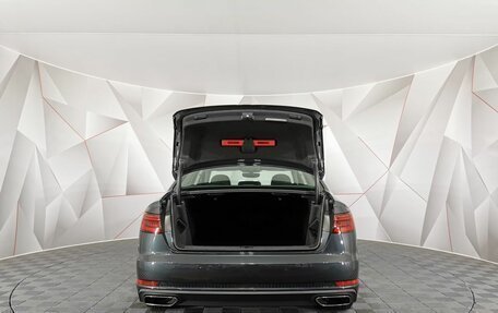 Audi A4, 2019 год, 1 995 000 рублей, 11 фотография