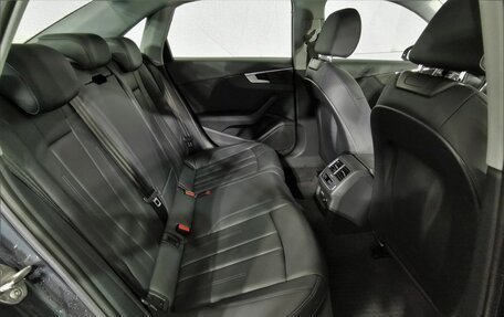 Audi A4, 2019 год, 1 995 000 рублей, 15 фотография