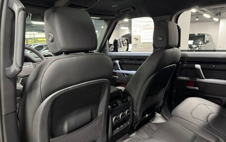 Land Rover Defender II, 2025 год, 11 200 060 рублей, 9 фотография