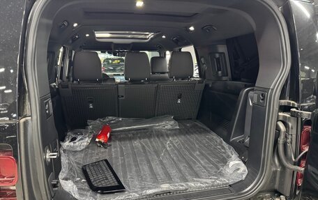 Land Rover Defender II, 2025 год, 11 200 060 рублей, 18 фотография