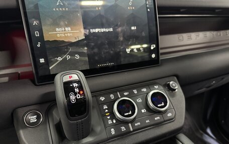 Land Rover Defender II, 2025 год, 11 200 060 рублей, 13 фотография