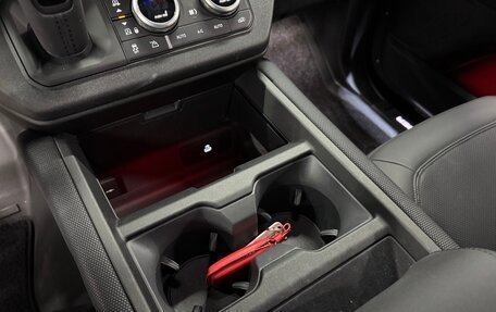 Land Rover Defender II, 2025 год, 11 200 060 рублей, 15 фотография