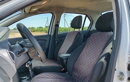 Renault Logan II, 2020 год, 700 000 рублей, 10 фотография