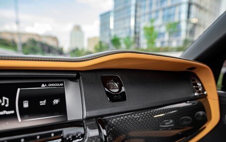 Rolls-Royce Cullinan, 2021 год, 34 900 000 рублей, 13 фотография