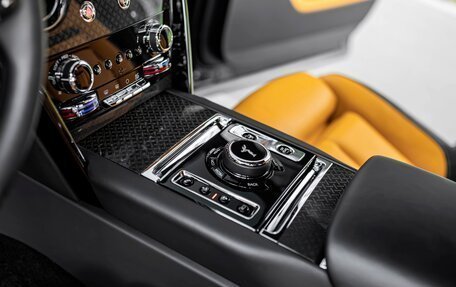 Rolls-Royce Cullinan, 2021 год, 34 900 000 рублей, 24 фотография