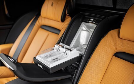 Rolls-Royce Cullinan, 2021 год, 34 900 000 рублей, 18 фотография