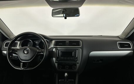 Volkswagen Jetta VI, 2018 год, 1 250 000 рублей, 7 фотография
