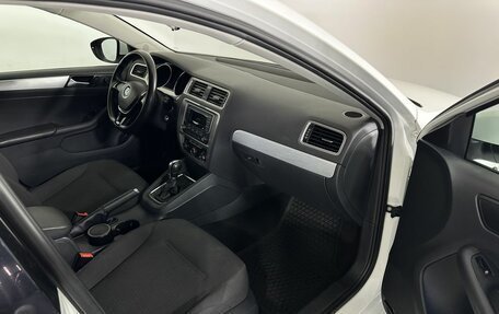 Volkswagen Jetta VI, 2018 год, 1 250 000 рублей, 14 фотография
